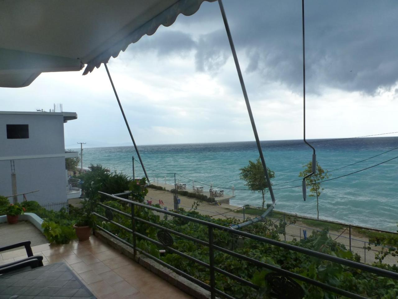 Borsh Beach Apartments - Bba Esterno foto