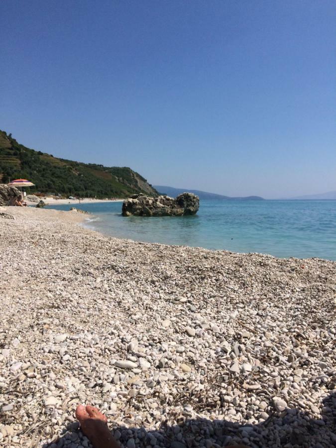 Borsh Beach Apartments - Bba Esterno foto